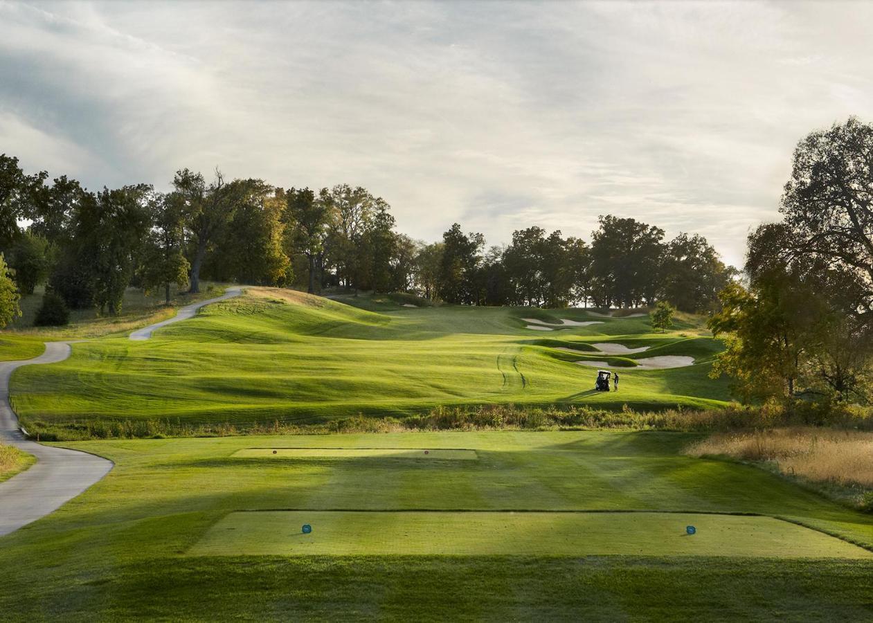 Riverside Casino & Golf Resort Exterior photo